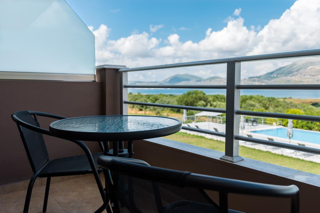 Phaedra Suites Lixouri Exterior photo